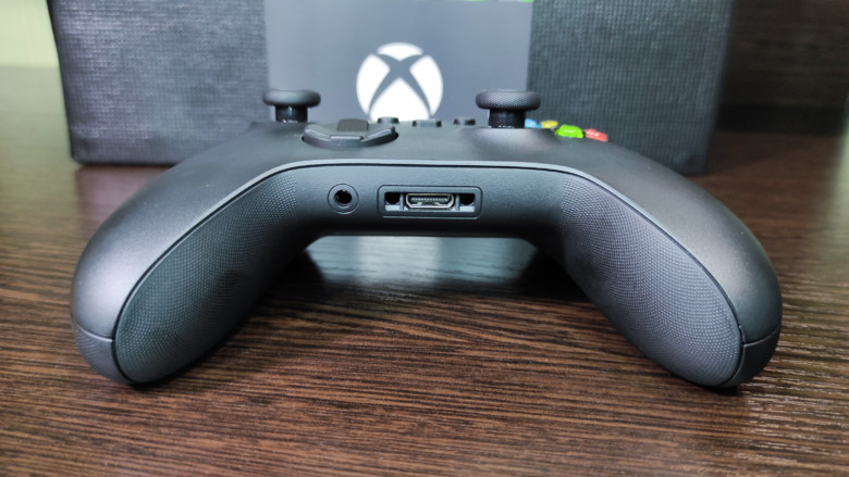 Геймпад Xbox Series X
