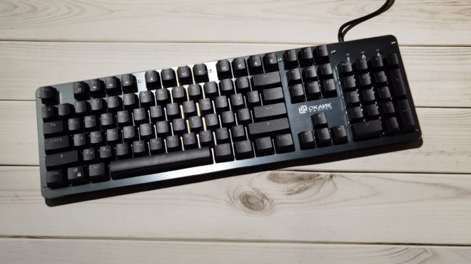 Обзор игровой клавиатуры Оклик Dark Knight 970G