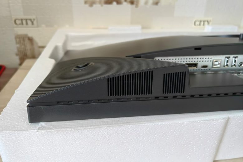 DIGMA DM-MONB2709