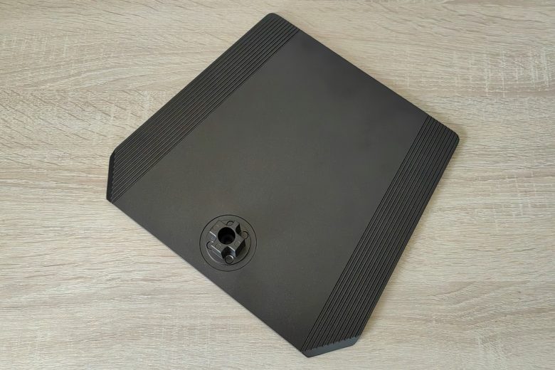 DIGMA DM-MONB2709