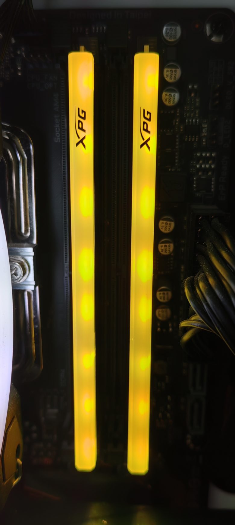 XPG Spectrix D35G DDR4-3600