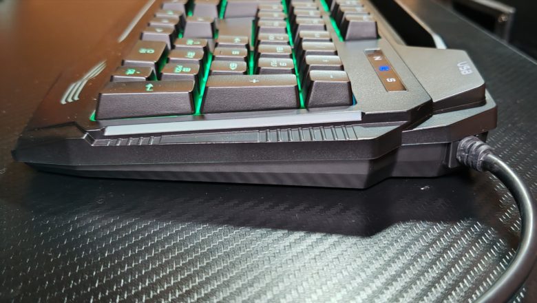 Обзор игровой клавиатуры GMNG 975GK