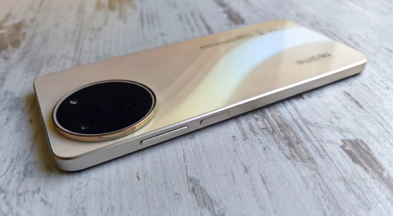 realme 11
