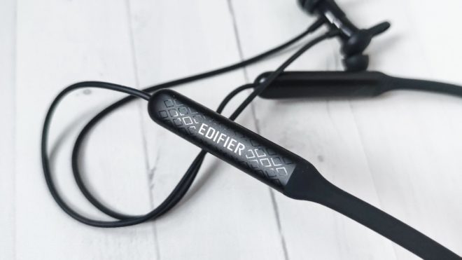 Edifier W210BT