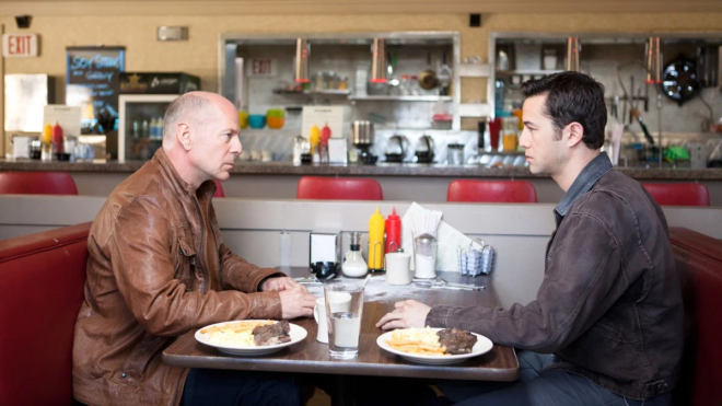 Петля времени (2012) Петля времени (2012)