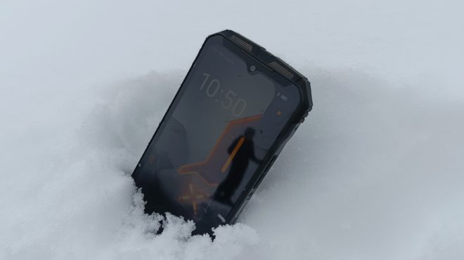Обзор защищенного смартфона Doogee V30 Pro