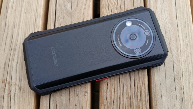 Обзор защищенного смартфона Doogee V30 Pro