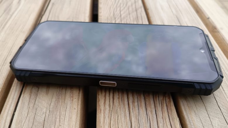 Обзор защищенного смартфона Doogee V30 Pro
