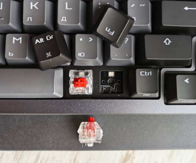 ASUS ROG AZOTH ASUS ROG AZOTH