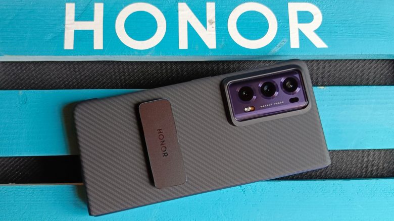 Обзор смартфона HONOR Magic V2
