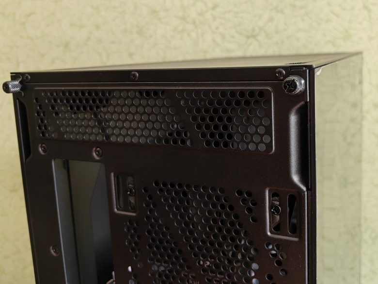 MSI MPG GUNGNIR 300P AIRFLOW