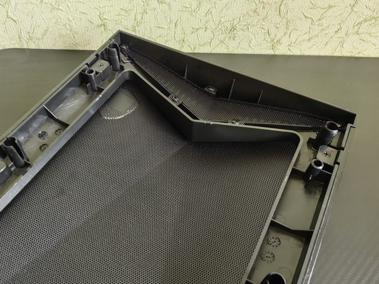 MSI MPG GUNGNIR 300P AIRFLOW