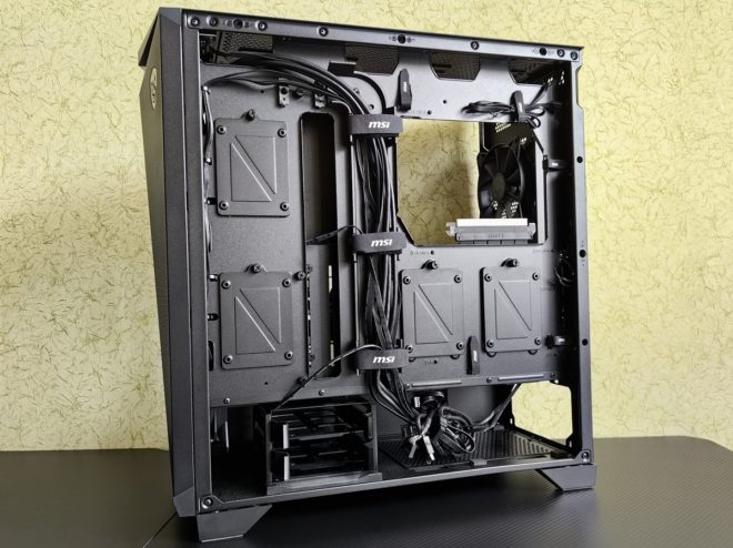 MSI MPG GUNGNIR 300P AIRFLOW MSI MPG GUNGNIR 300P AIRFLOW