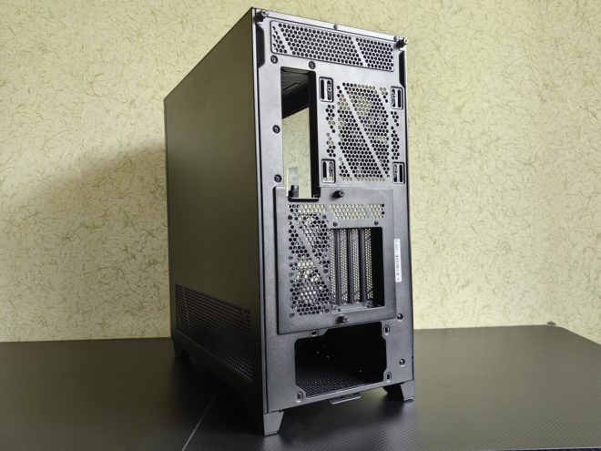 MSI MPG GUNGNIR 300P AIRFLOW MSI MPG GUNGNIR 300P AIRFLOW