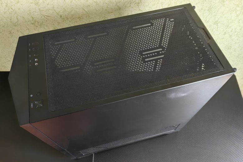 MSI MPG GUNGNIR 300P AIRFLOW