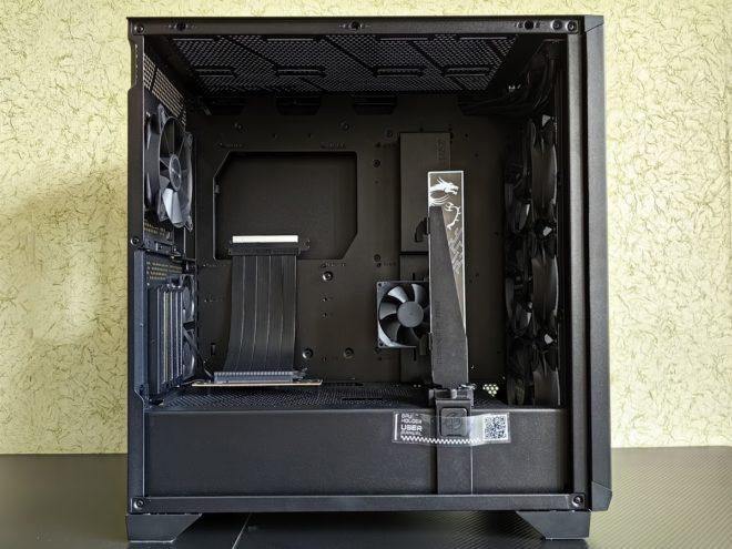 MSI MPG GUNGNIR 300P AIRFLOW MSI MPG GUNGNIR 300P AIRFLOW