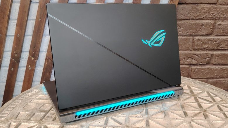 Обзор игрового ноутбука ASUS ROG Strix SCAR 18
