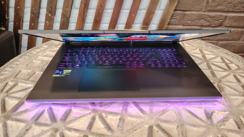 Обзор игрового ноутбука ASUS ROG Strix SCAR 18