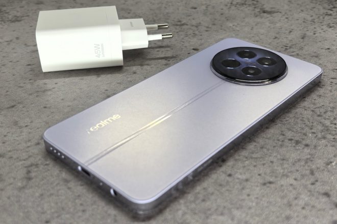 realme 12 5G realme 12 5G