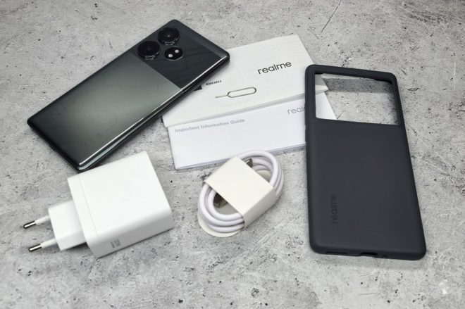realme GT 6T realme GT 6T