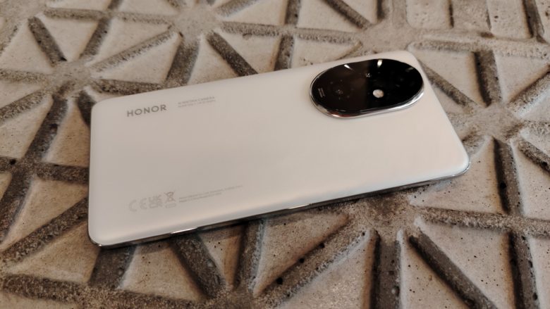 Обзор смартфона HONOR 200 Pro