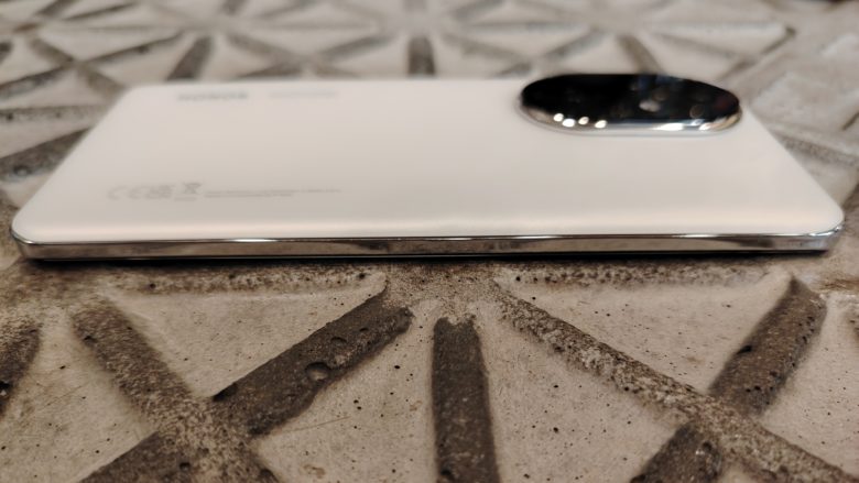 Обзор смартфона HONOR 200 Pro