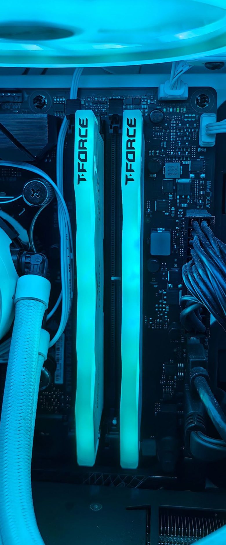 TeamGroup T-Force Delta RGB DDR5-6000