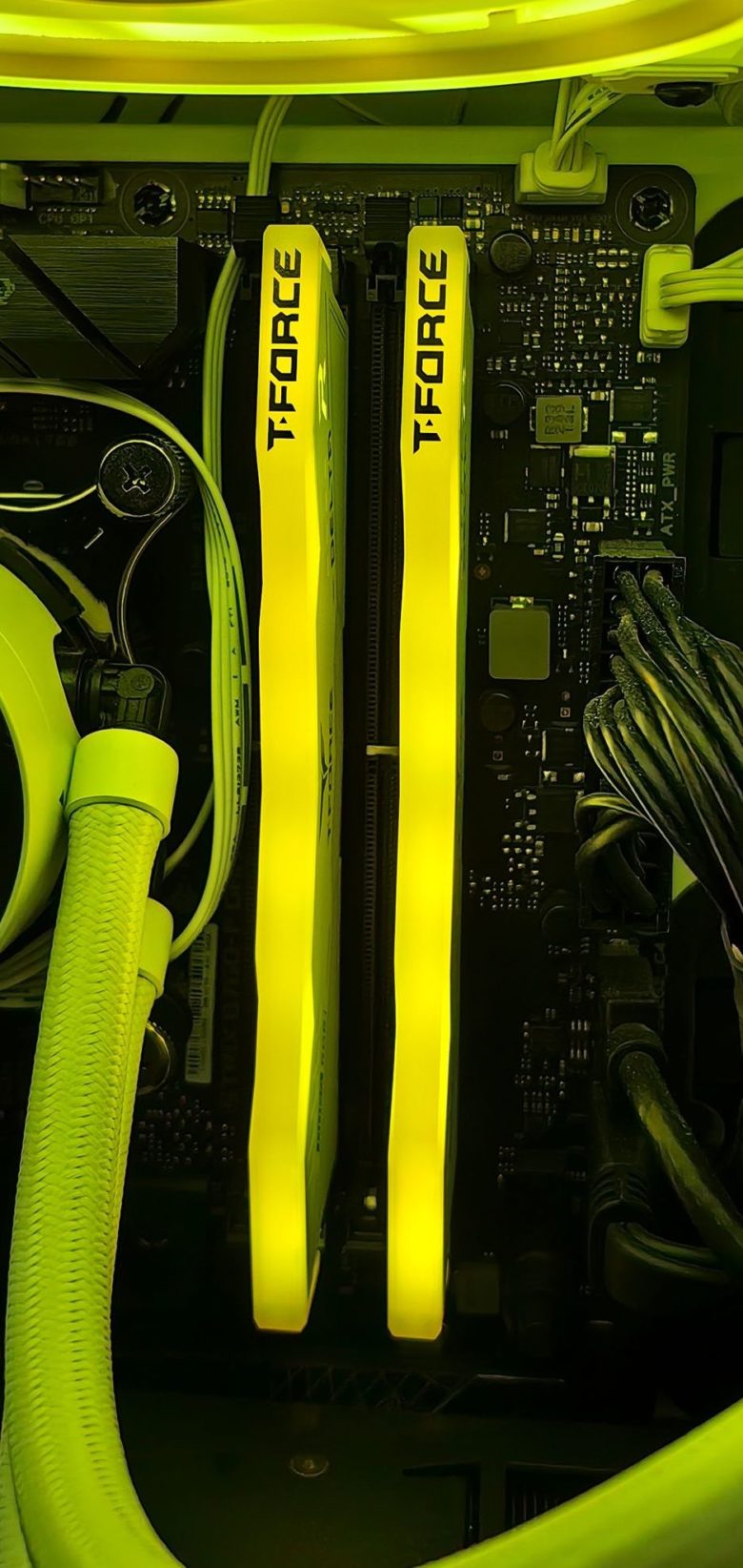 TeamGroup T-Force Delta RGB DDR5-6000