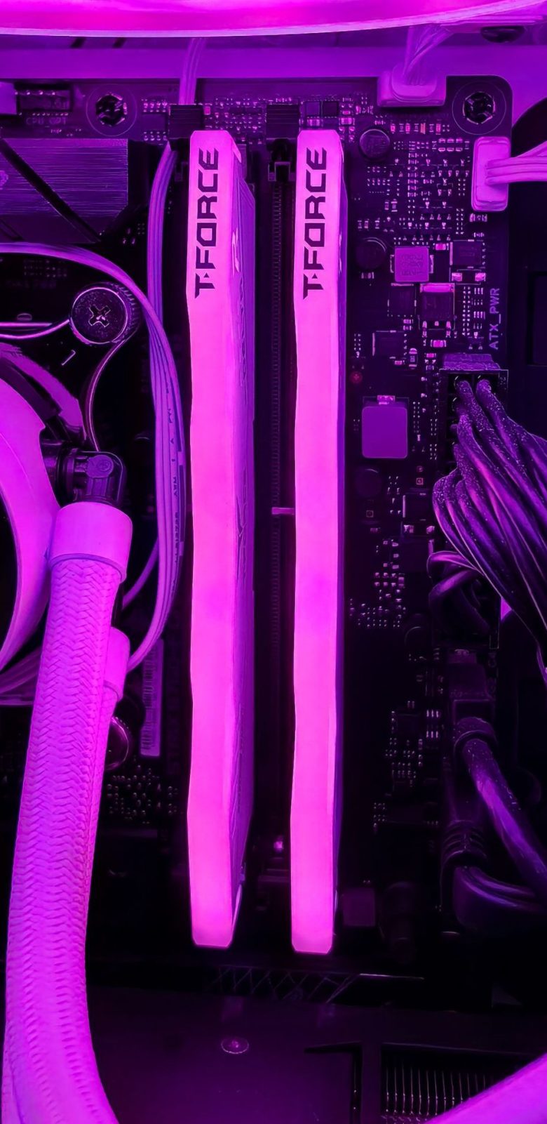 TeamGroup T-Force Delta RGB DDR5-6000