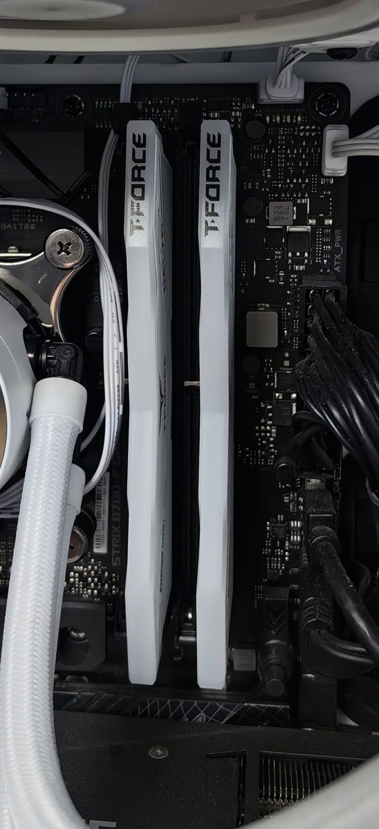 TeamGroup T-Force Delta RGB DDR5-6000