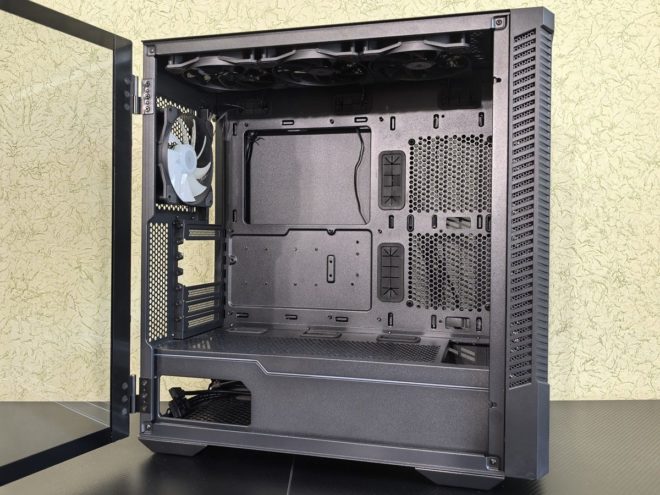 MSI MPG Velox 100P Airflow MSI MPG Velox 100P Airflow