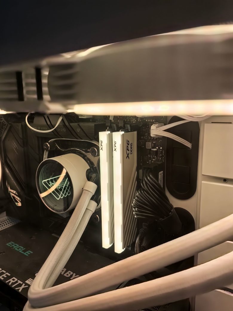 XPG Lancer Blade DDR5-6400 RGB