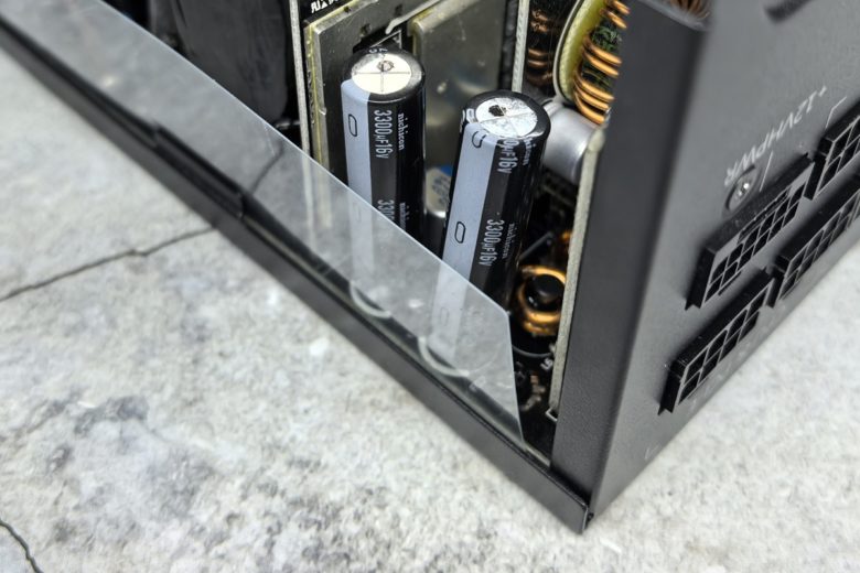 MSI MPG A1000G PCIE5