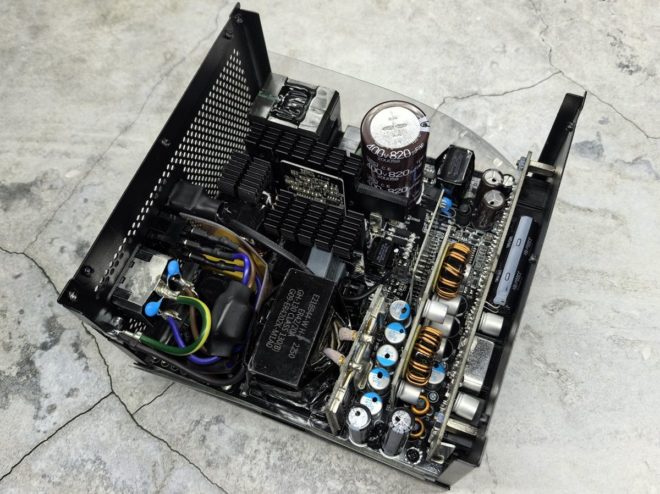 MSI MPG A1000G PCIE5 MSI MPG A1000G PCIE5