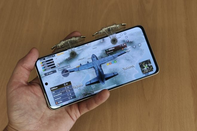realme 13+ 5G realme 13+ 5G