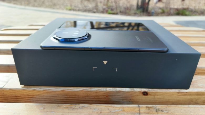 Обзор смартфона HONOR Magic V3