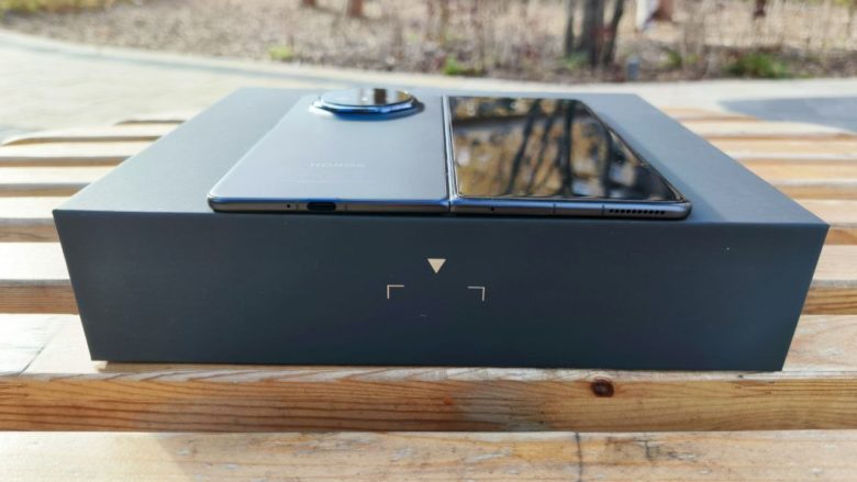 Обзор смартфона HONOR Magic V3