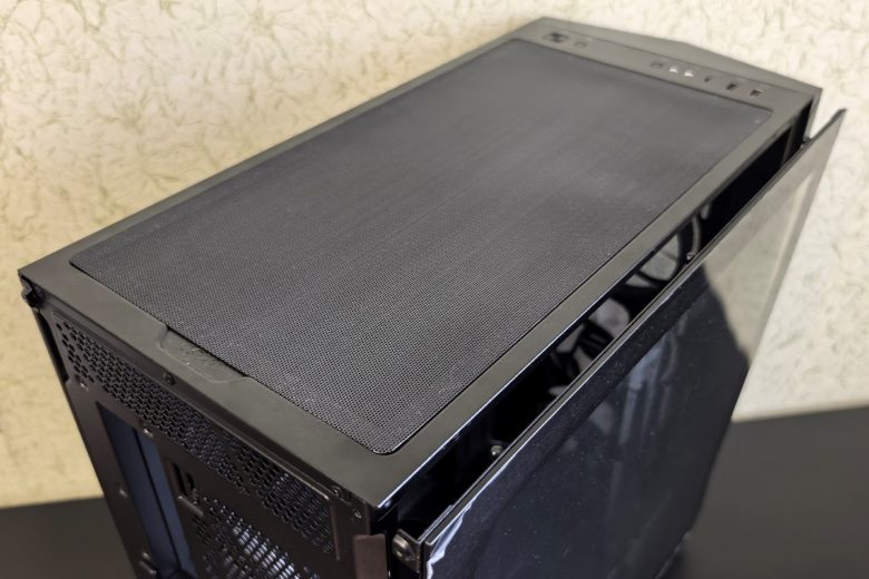 MSI MPG GUNGNIR 300R AIRFLOW