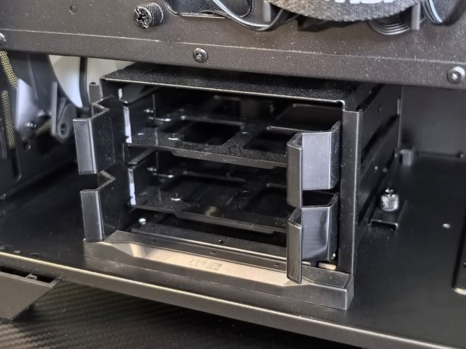 MSI MPG GUNGNIR 300R AIRFLOW MSI MPG GUNGNIR 300R AIRFLOW