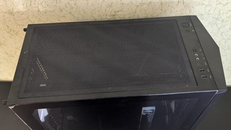 MSI MPG GUNGNIR 300R AIRFLOW