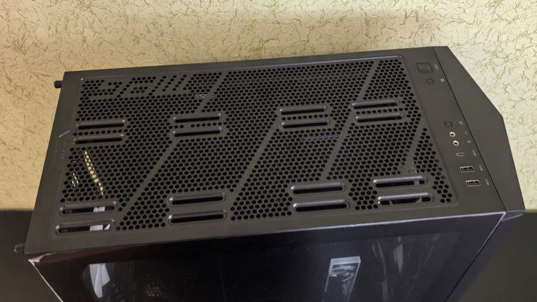 MSI MPG GUNGNIR 300R AIRFLOW