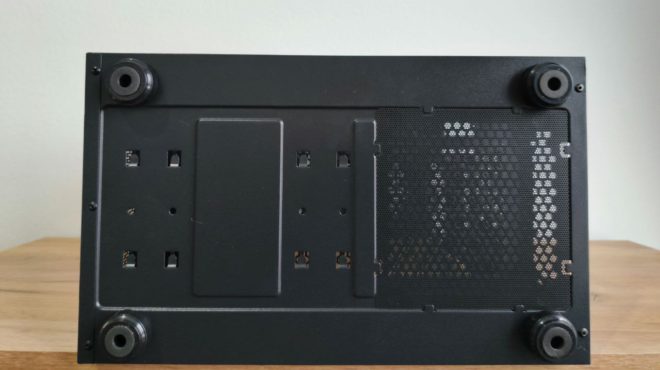 Обзор корпуса XPG INVADER X Mini