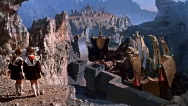 Королевство кривых зеркал (1963) Королевство кривых зеркал (1963)