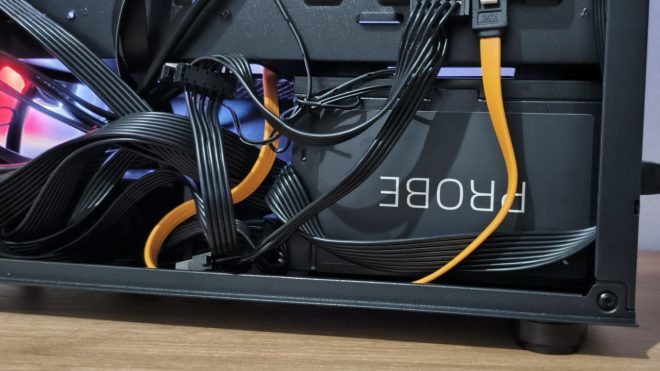 Обзор блока питания XPG Probe 700 Bronze