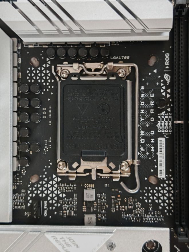 ASUS ROG Strix B760-A Gaming WiFi ASUS ROG Strix B760-A Gaming WiFi