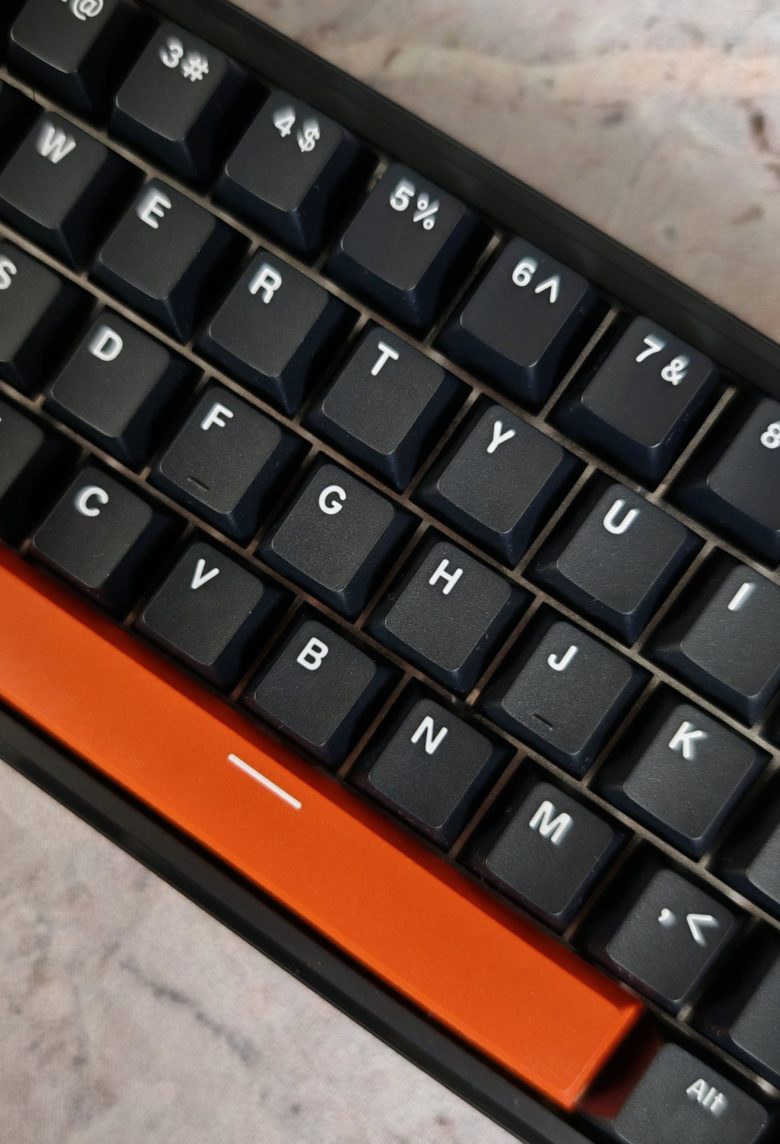 Epomaker HE68
