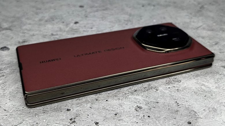 HUAWEI Mate XT ULTIMATE DESIGN