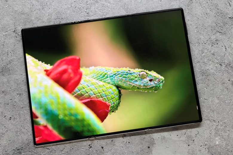 HUAWEI Mate XT ULTIMATE DESIGN