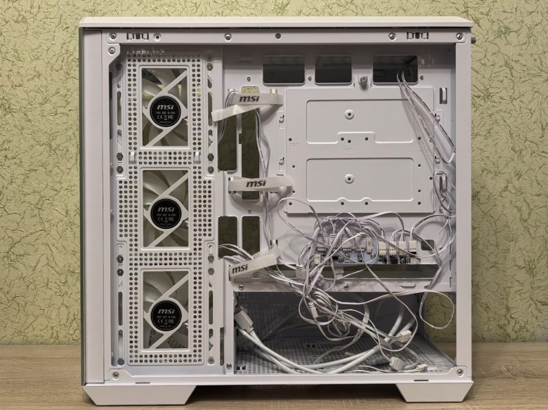 MSI MAG PANO M100R PZ WHITE