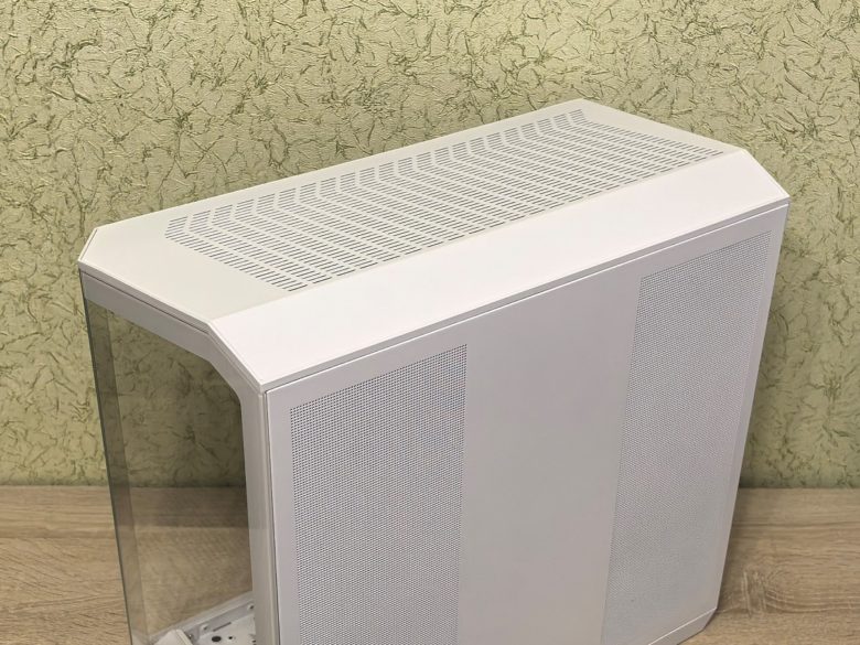 MSI MAG PANO M100R PZ WHITE